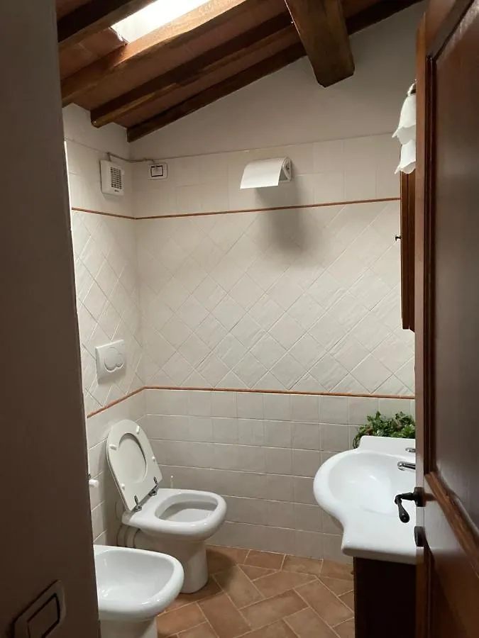 Il Rifugio Nelle Crete Apartment Vescona Italy